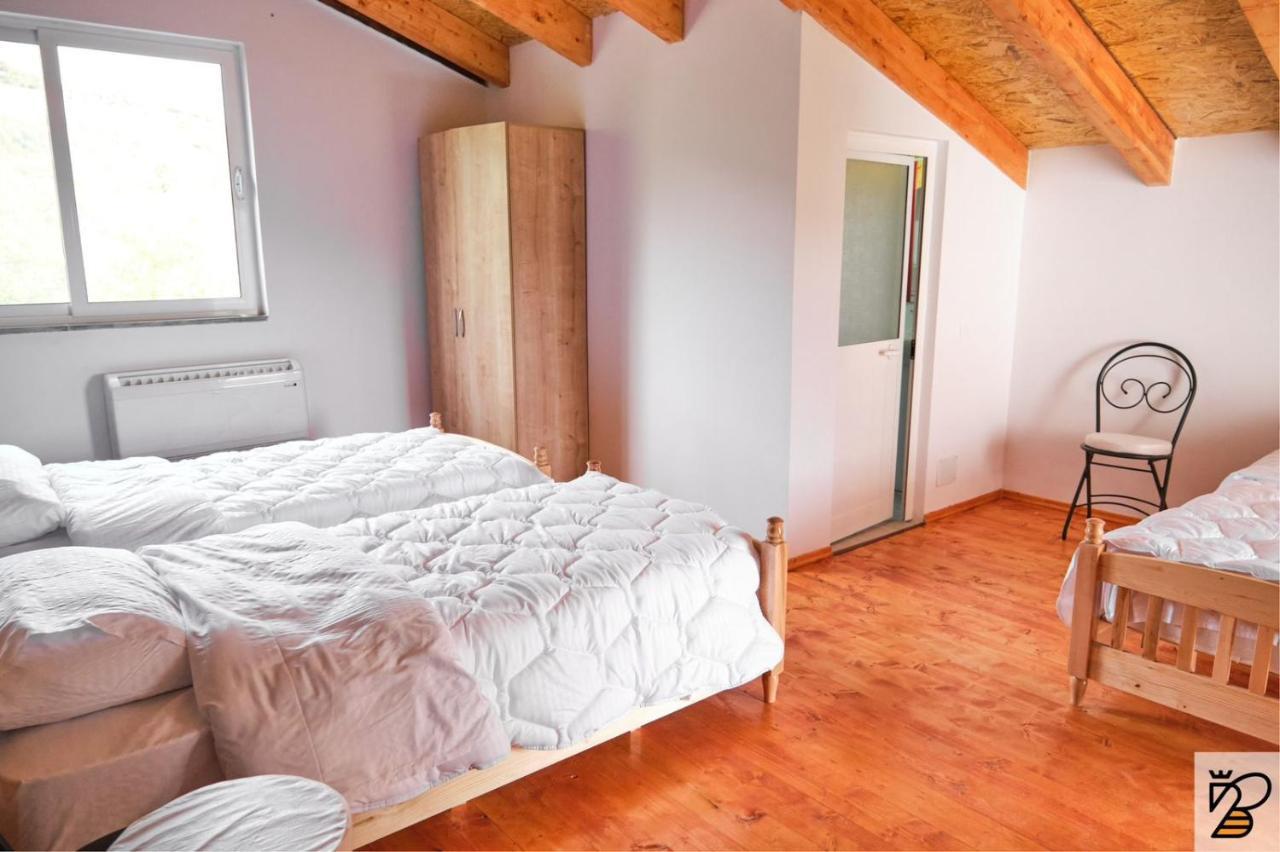 Xhaferri Guesthouse Zhaban Eksteriør billede