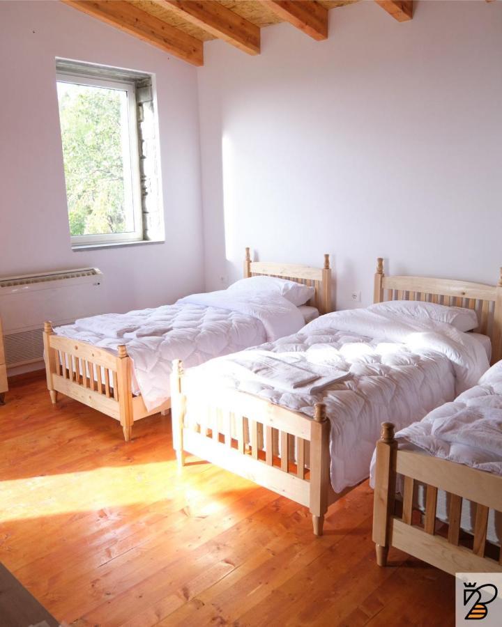 Xhaferri Guesthouse Zhaban Eksteriør billede
