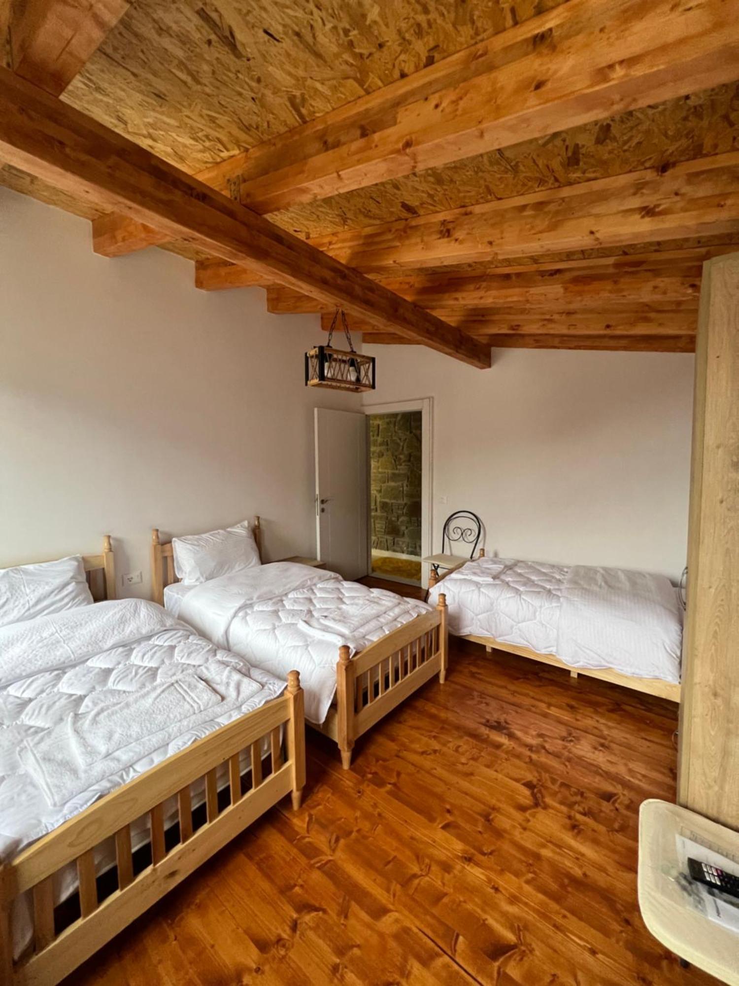 Xhaferri Guesthouse Zhaban Eksteriør billede
