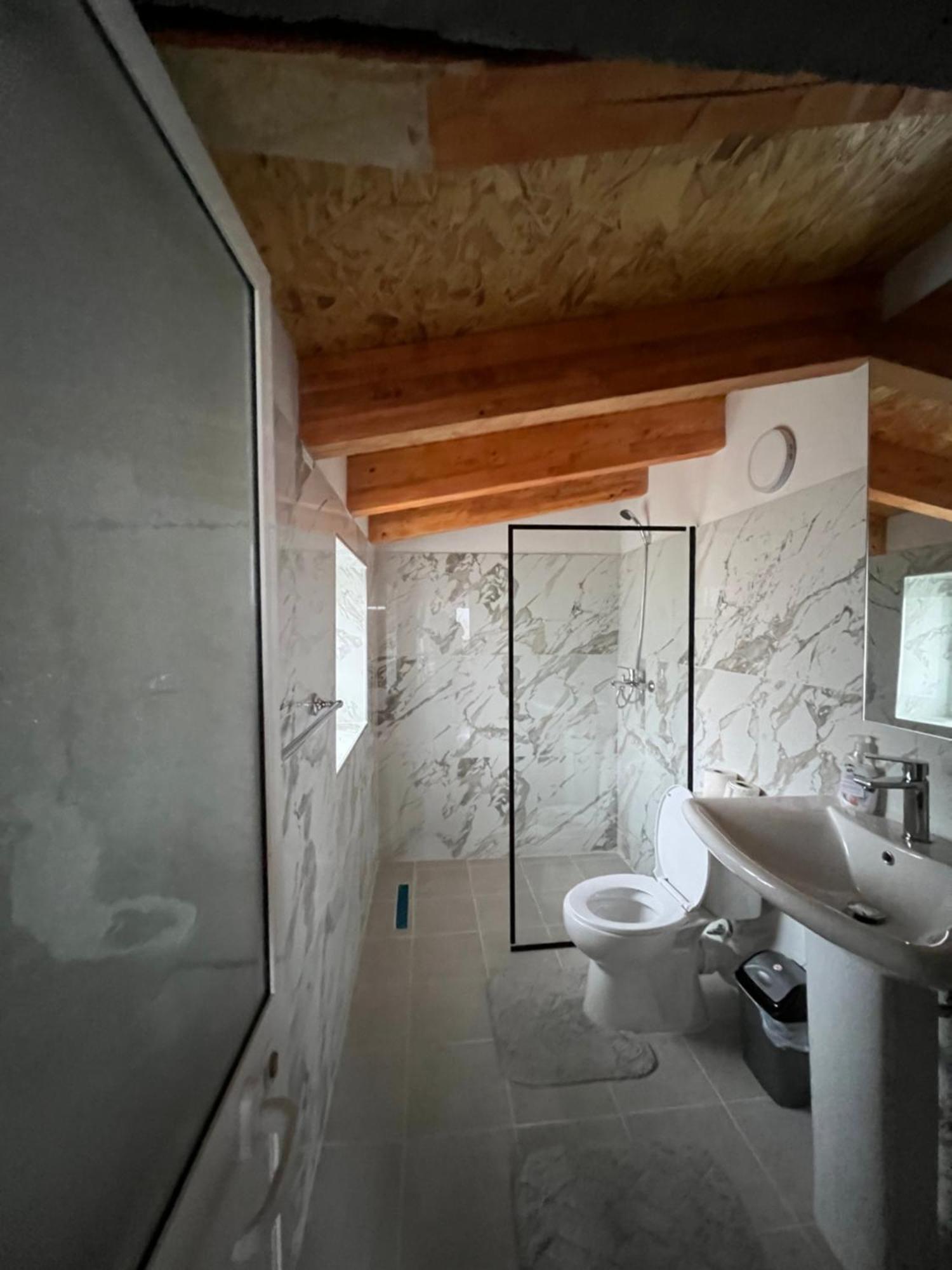Xhaferri Guesthouse Zhaban Eksteriør billede
