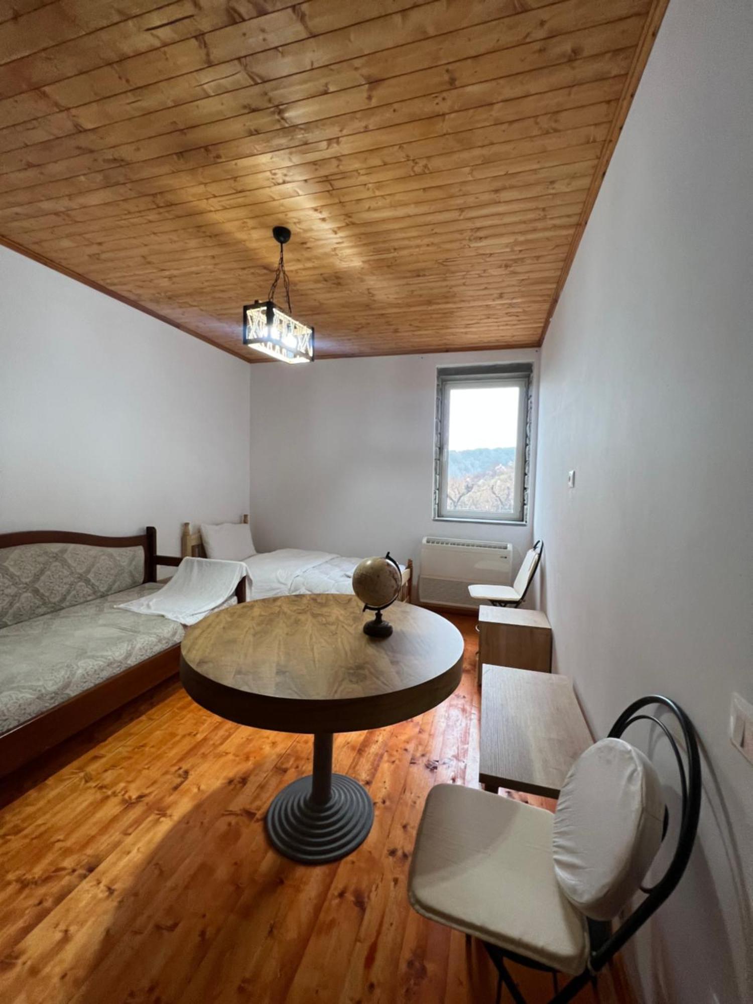 Xhaferri Guesthouse Zhaban Eksteriør billede