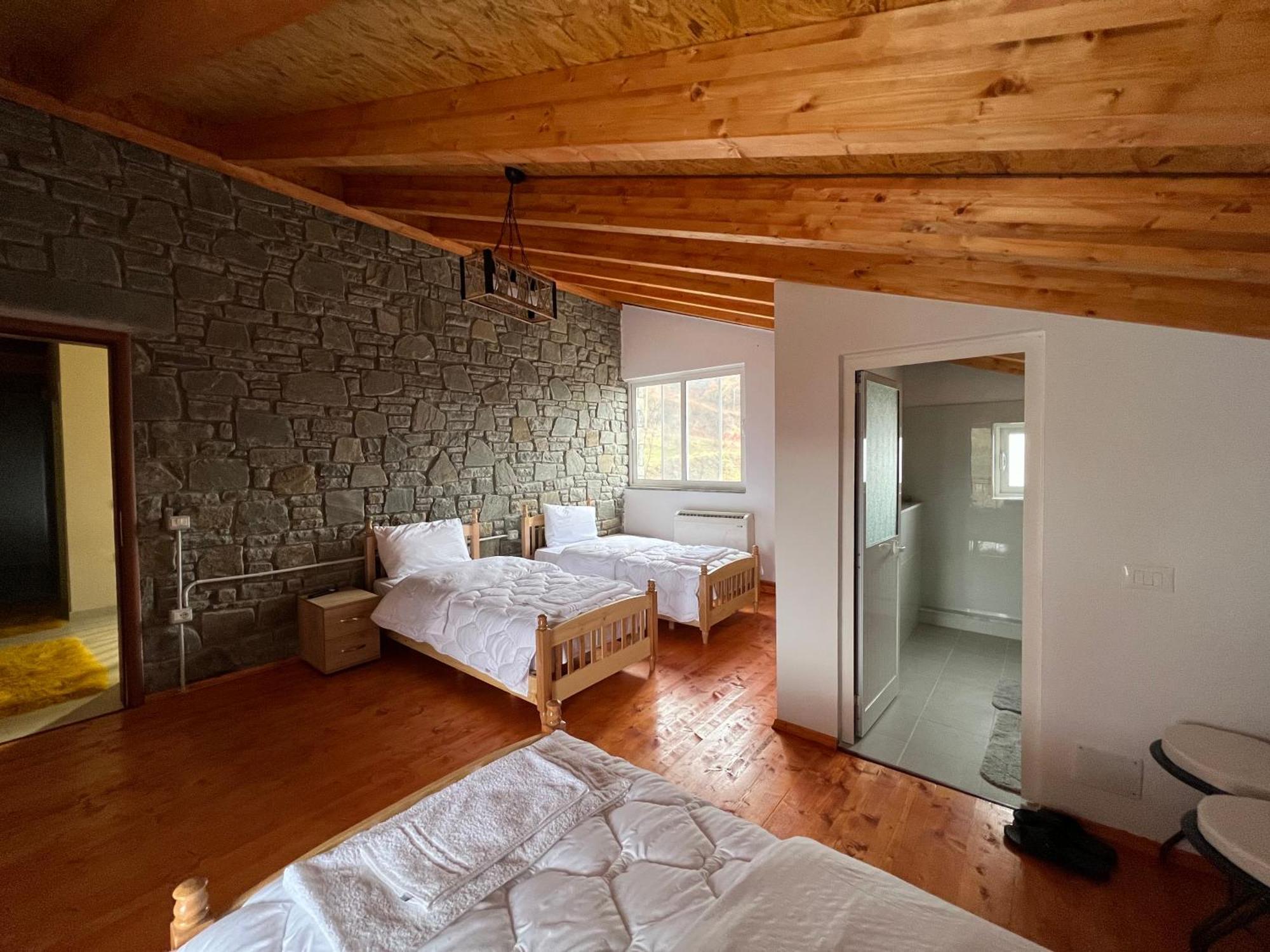 Xhaferri Guesthouse Zhaban Eksteriør billede